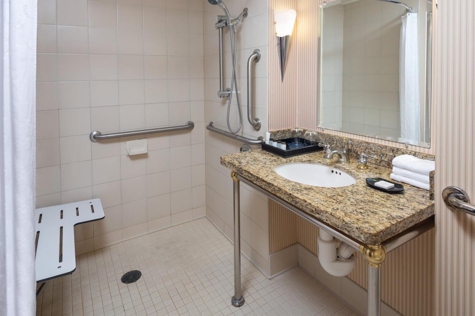Hotel Sheraton Atlantic Convention Center 4*