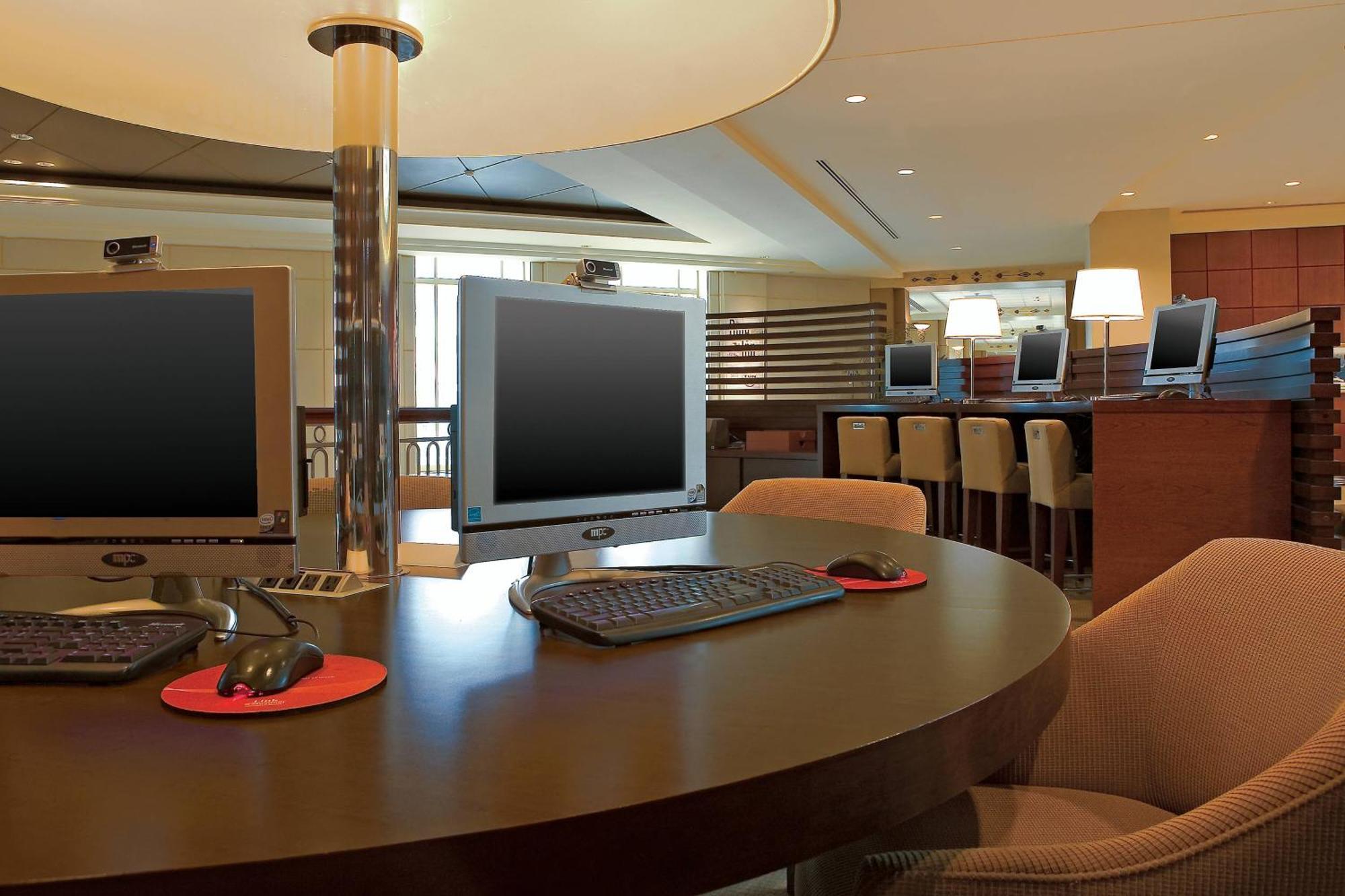 Hotel Sheraton Atlantic Convention Center 4*